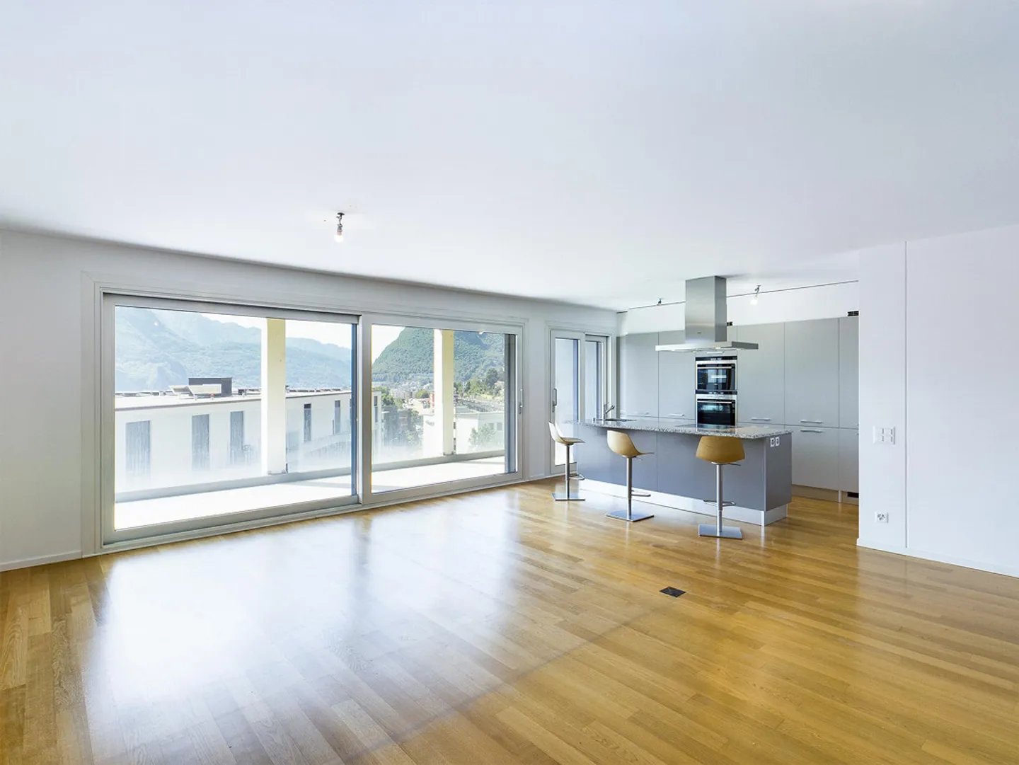 Modernes Apartment mit Pool - Foto 5 von 20