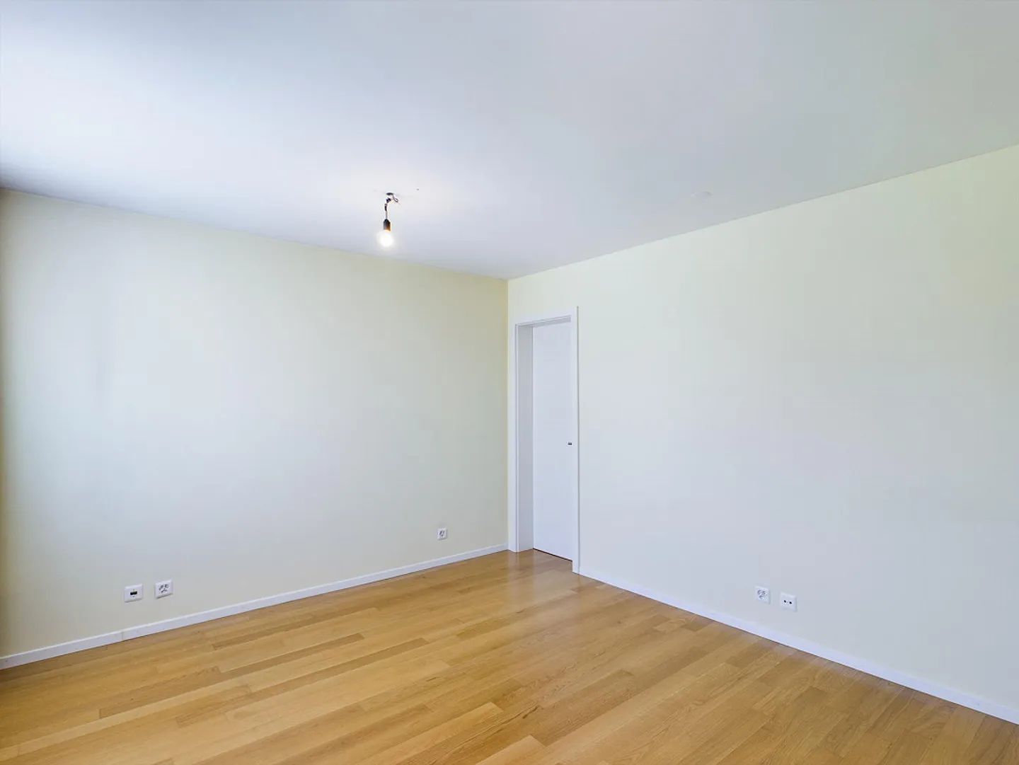 Modernes Apartment mit Pool - Foto 10 von 20