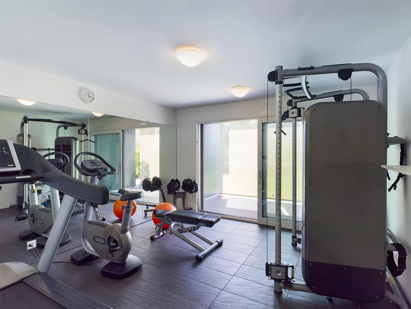 Modernes Apartment mit Pool - Foto 13 von 20