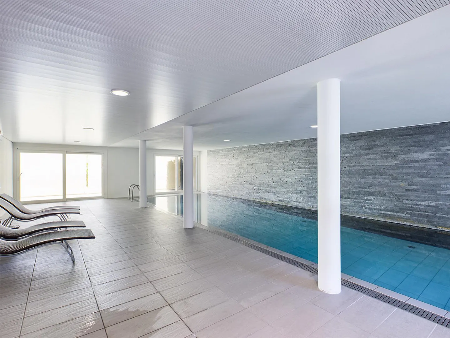 Modernes Apartment mit Pool - Foto 12 von 20