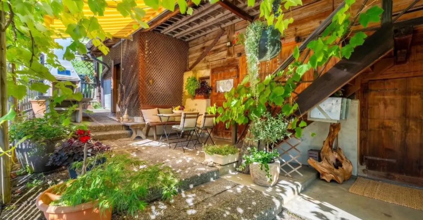 Simmental Farmhouse with Two Apartments and Free Mountain View - Photo 10 of 11