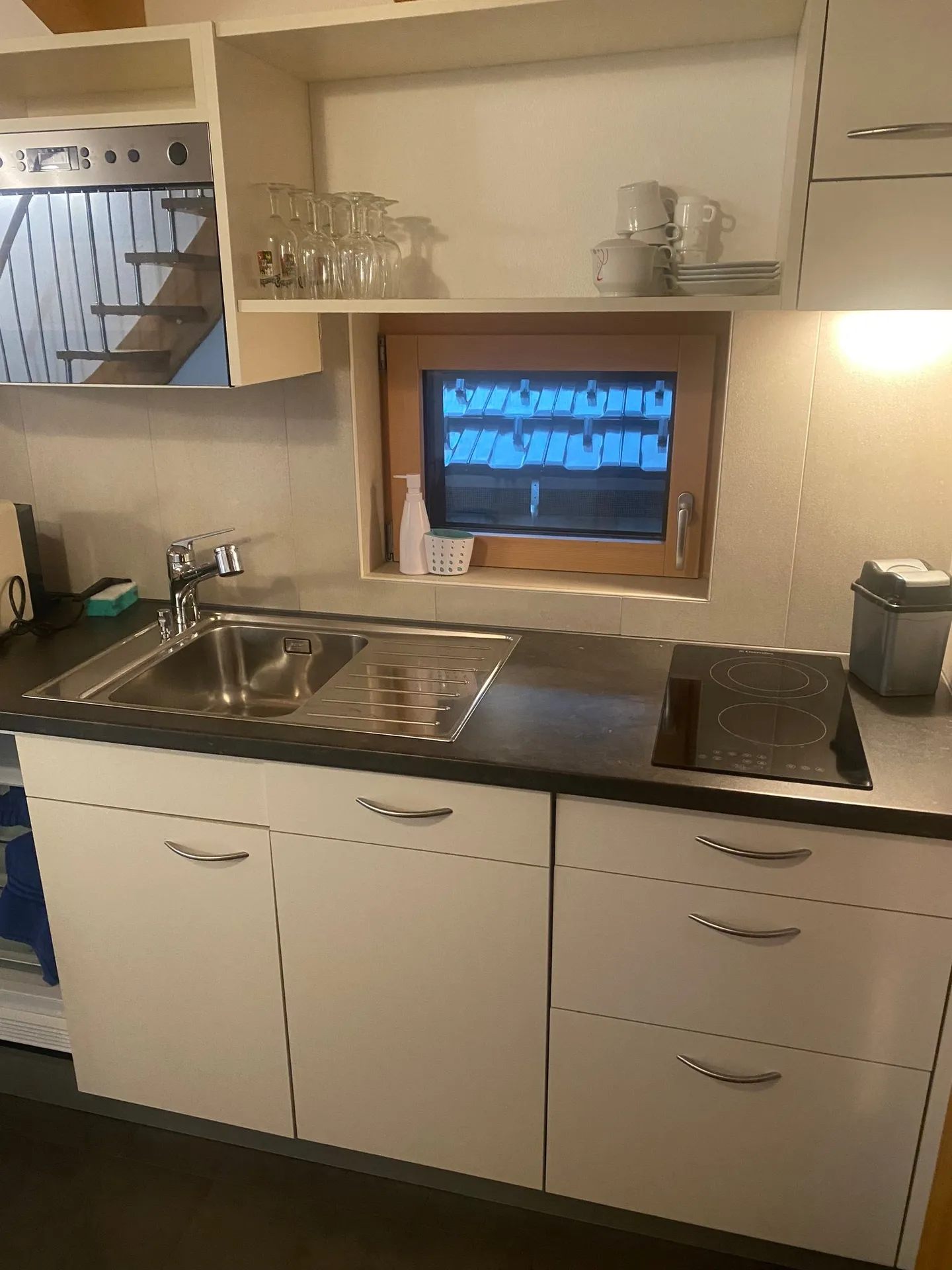 Restaurant with apartment at 1,090 meters above sea level in Valais for sale! - Photo 9 of 14