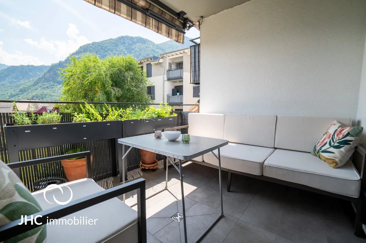 Modernes Apartment mit Balkon - Foto 5 von 15