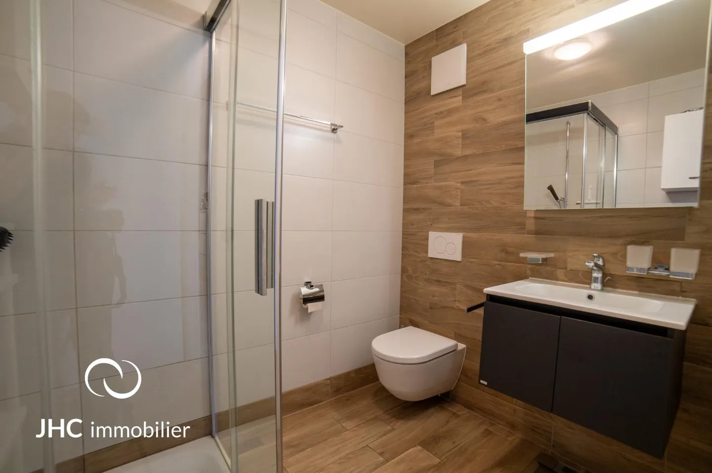 Modernes Apartment mit Balkon - Foto 11 von 15