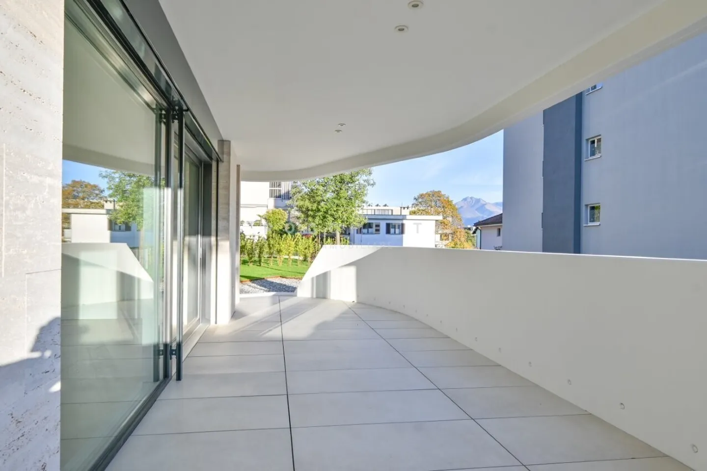 La Perla Residence - Elegance and comfort in a privileged location - Photo 3 of 15