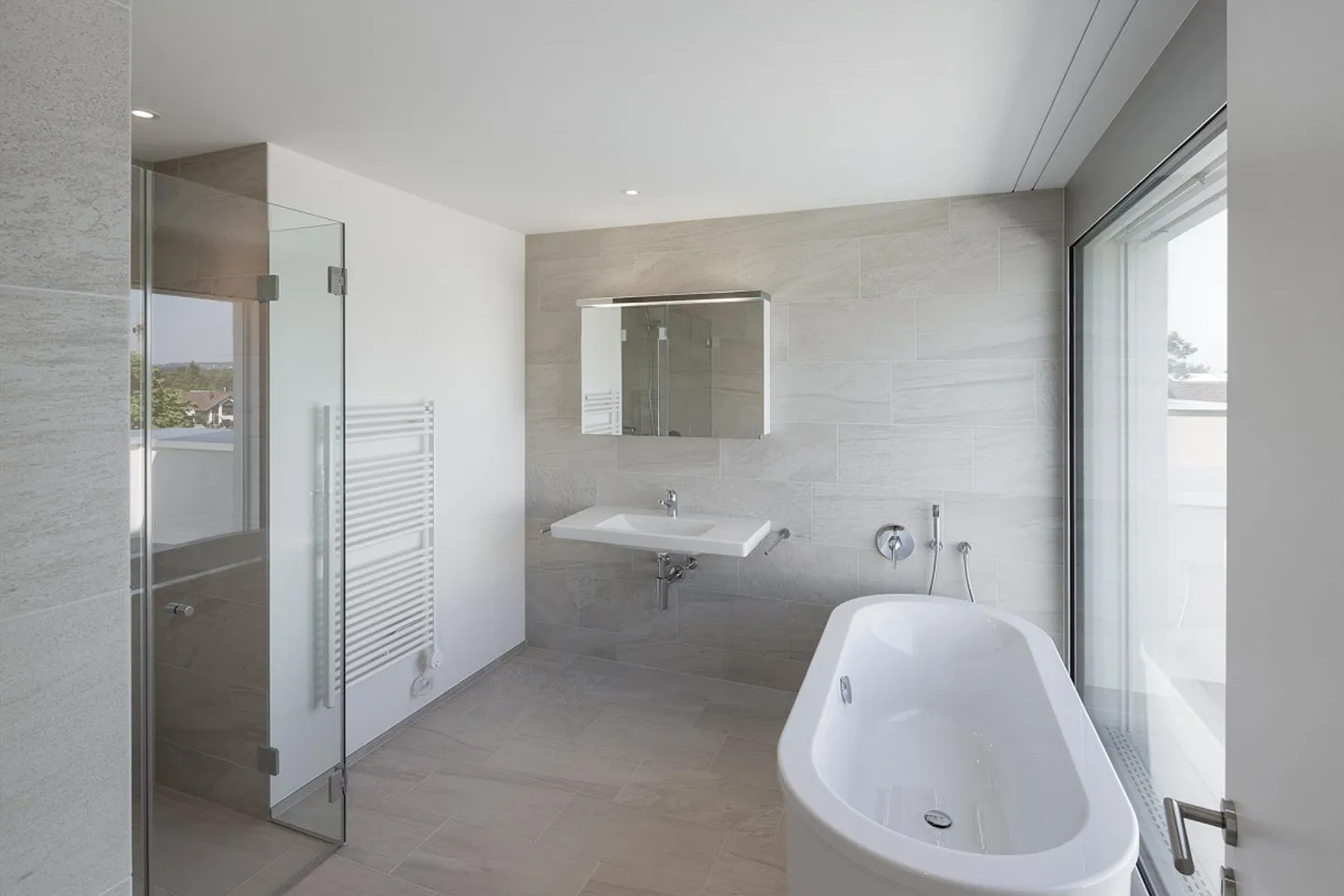 Esclusiva casa unifamiliare di 4,5 locali con ampia terrazza - Foto 9 di 10