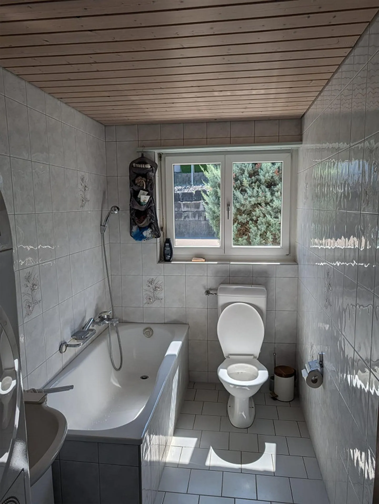 Casa unifamiliare indipendente di 5,5 locali con molta privacy - Foto 24 di 25