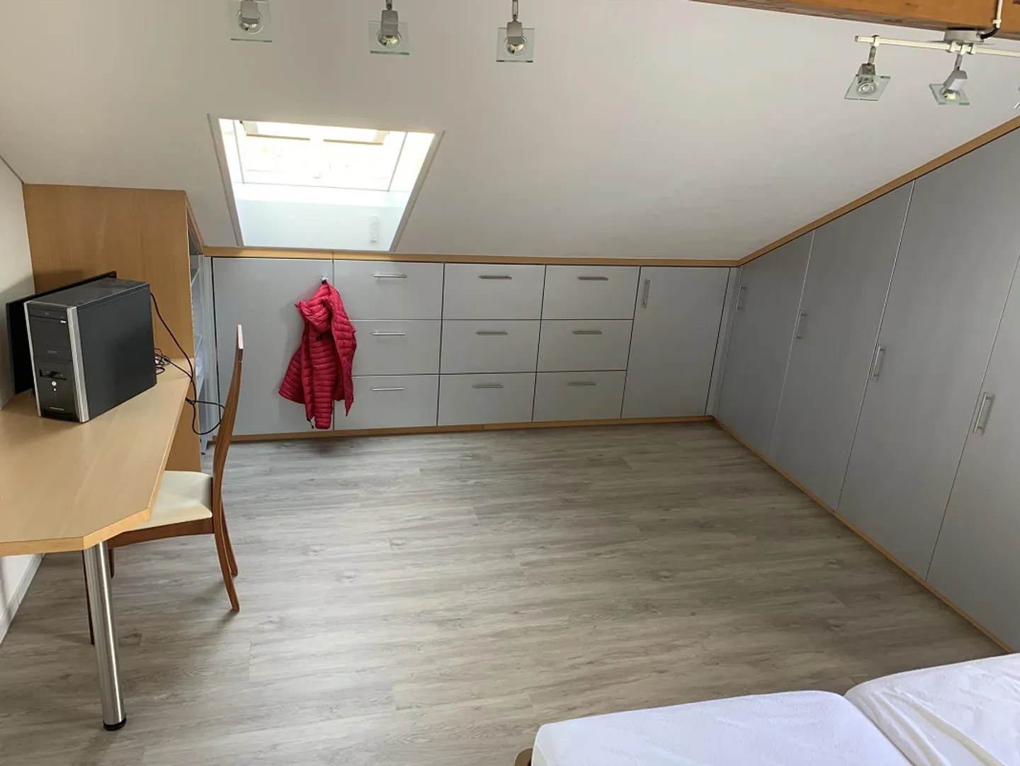 Renoviertes Loft mit sonnigem Balkon - Foto 13 von 14