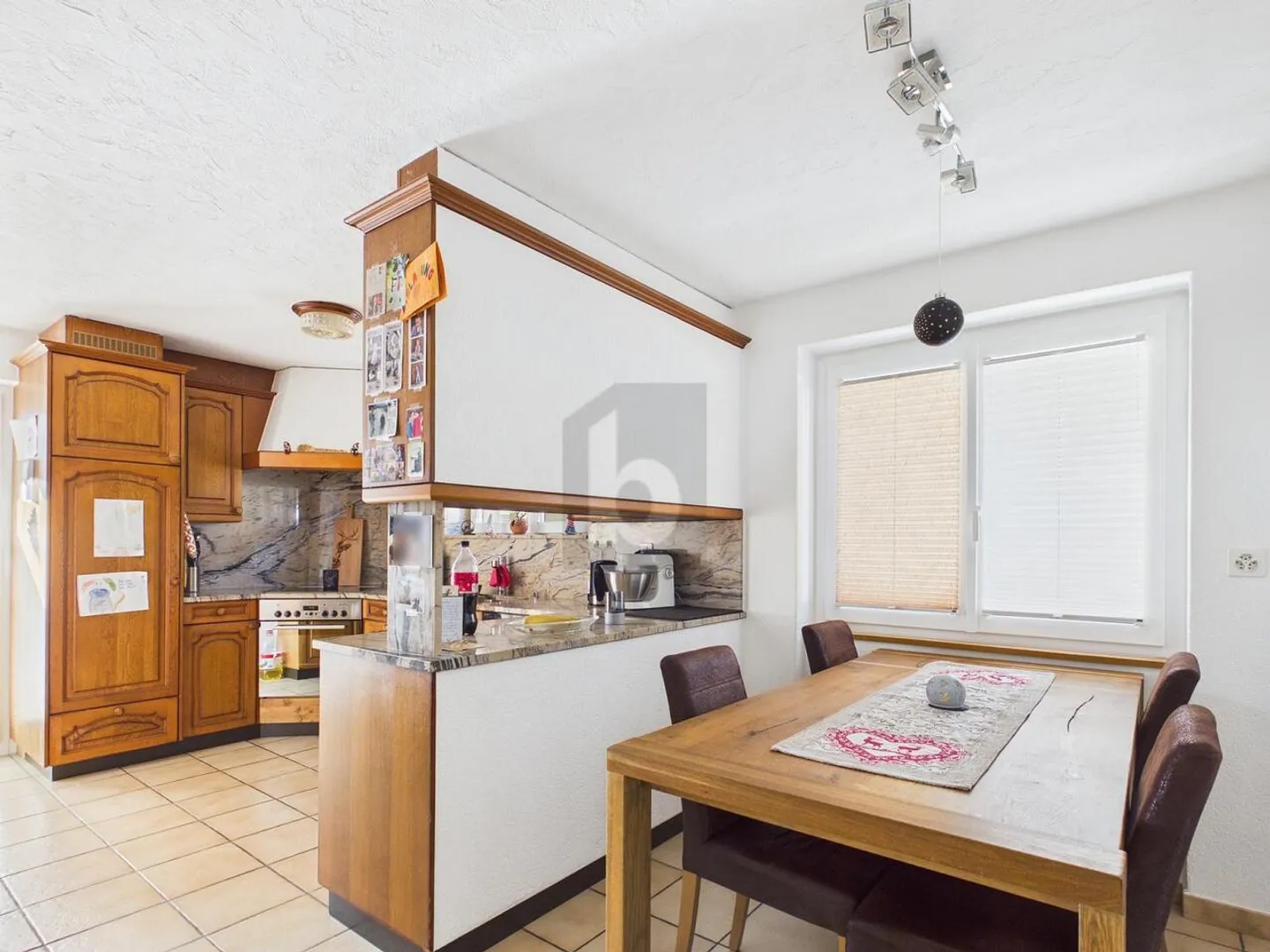 Sonnige Wohnung mit Bergblick - Foto 4 von 5