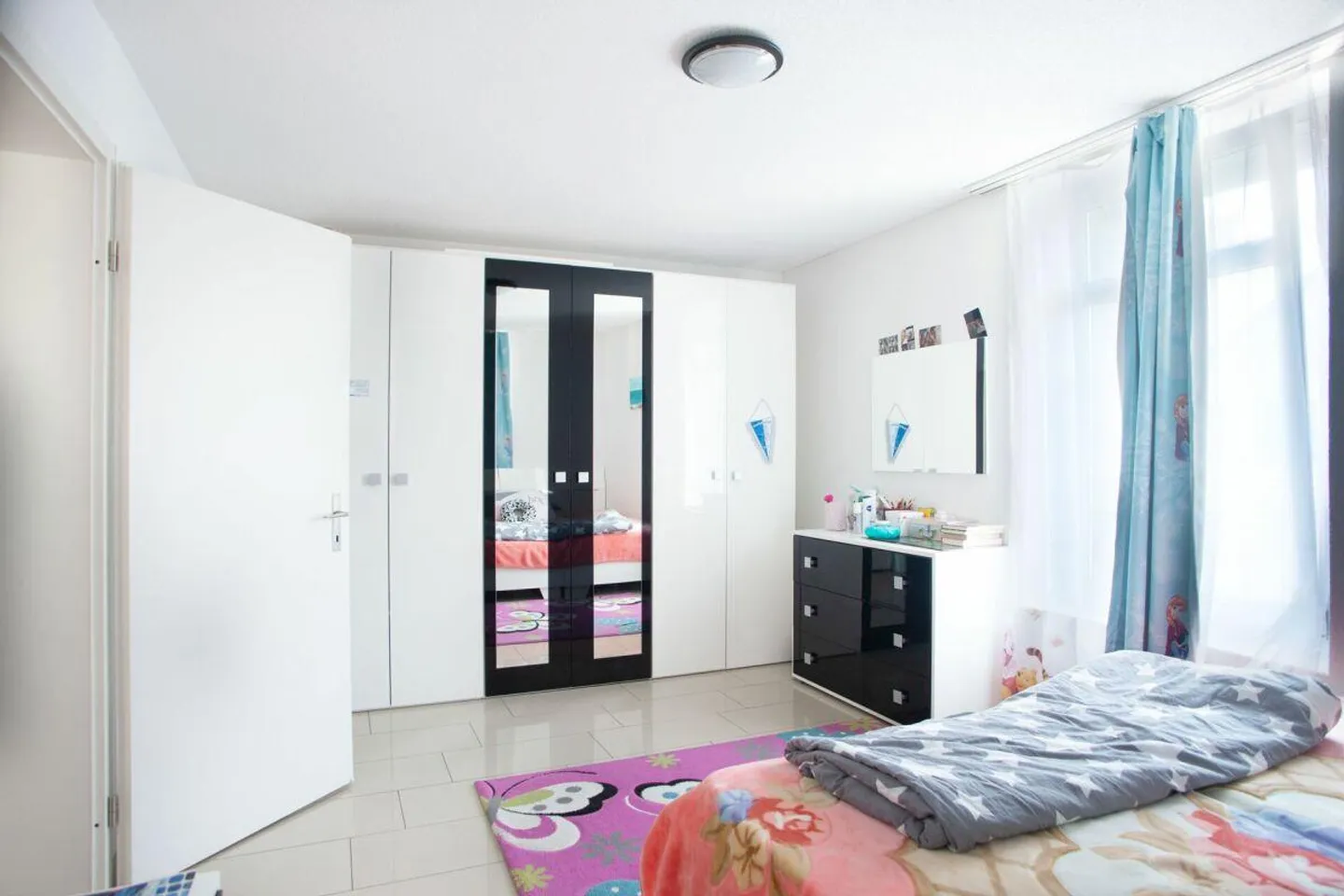 Maison multifamiliale avec espace commercial dans le centre du village de Schüpfheim - Photo 8 sur 10