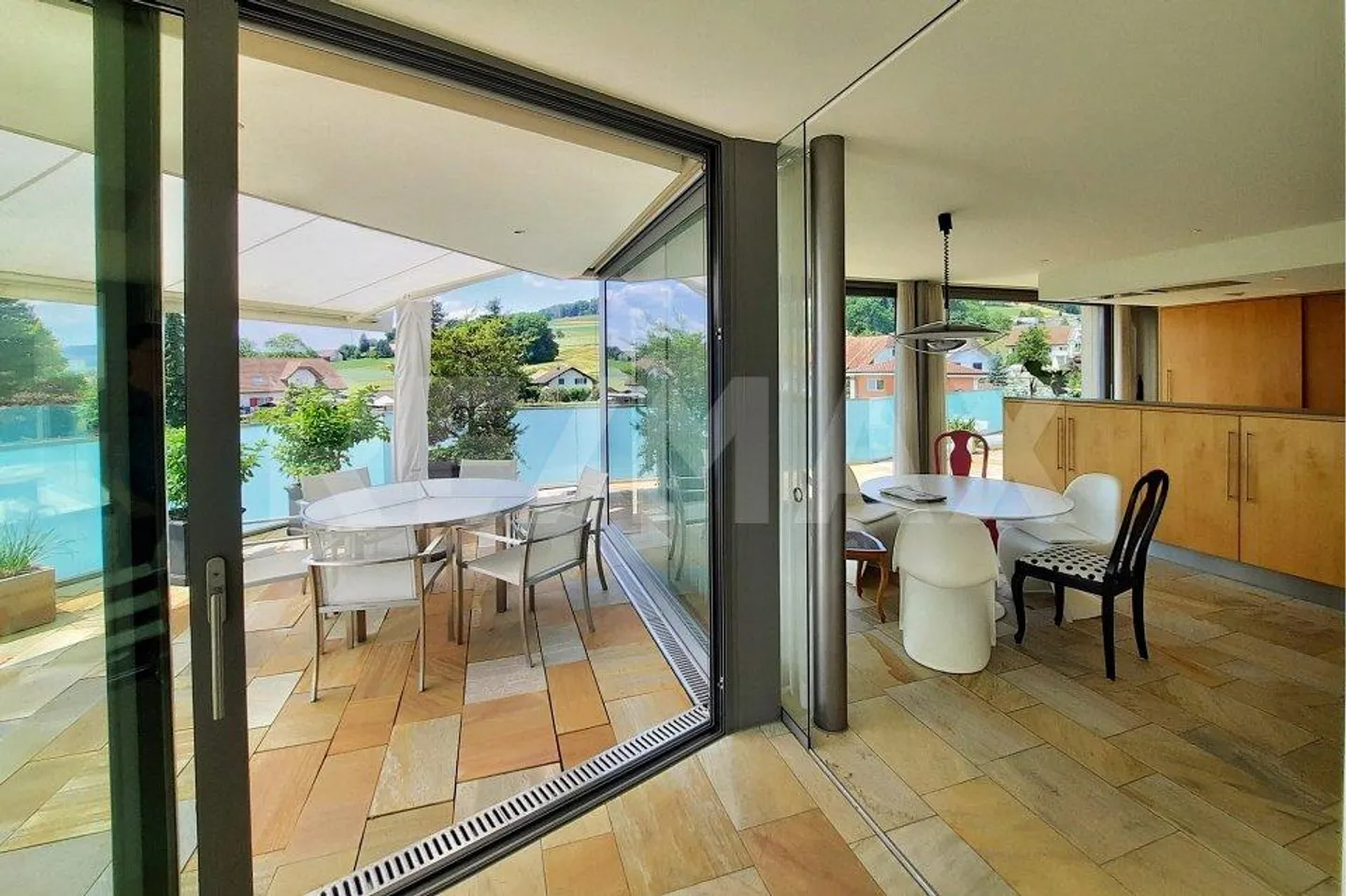 Penthouse apartment with breathtaking panoramic views - Photo 7 of 13