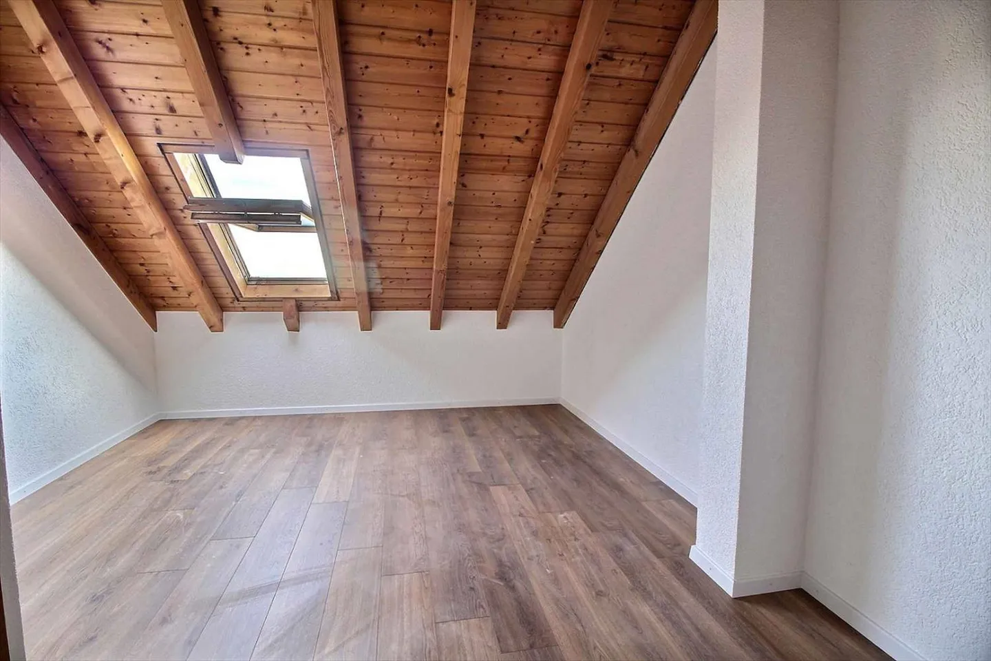 3.5 Room Apartment - Photo 6 of 9