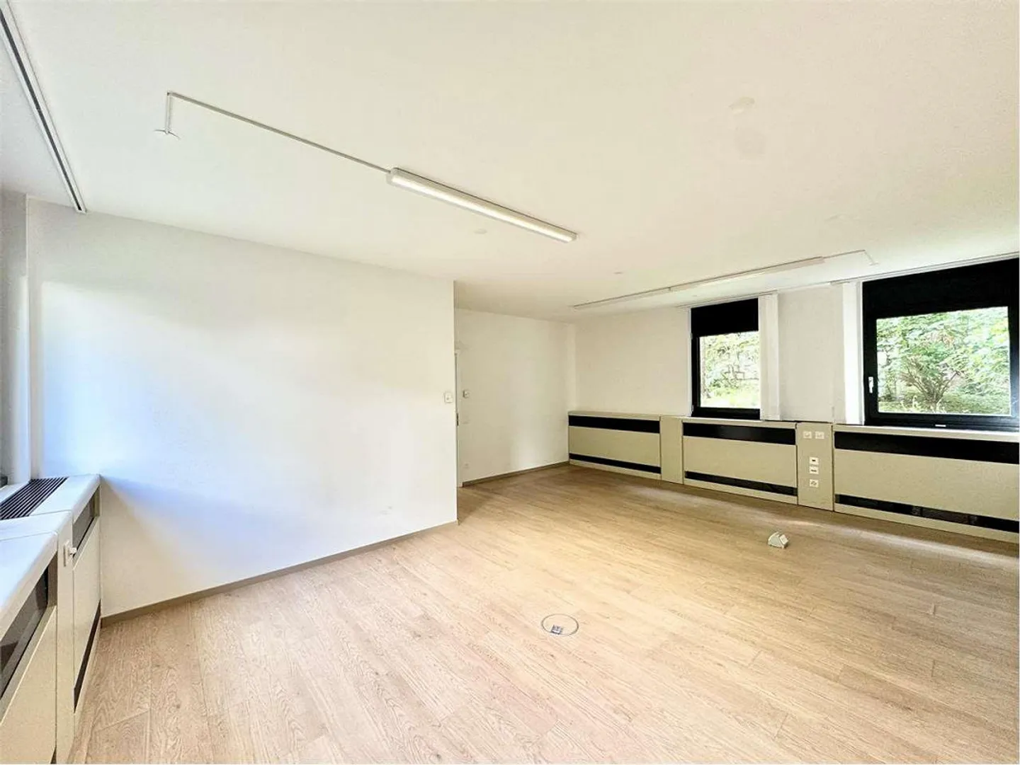 Elegant office in Lugano 100 meters on foot from the city center - Photo 3 of 6