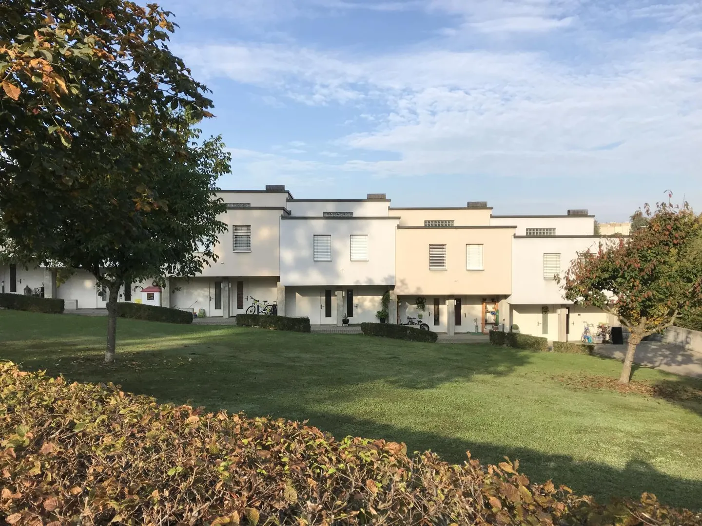 Spaziosa villa di 5 camere - Foto 1 di 8