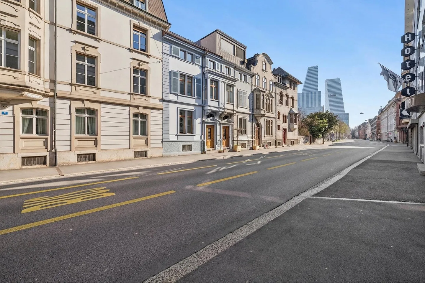 Gioiello storico con giardino idilliaco in posizione ambita lungo il Reno - Foto 1 di 14