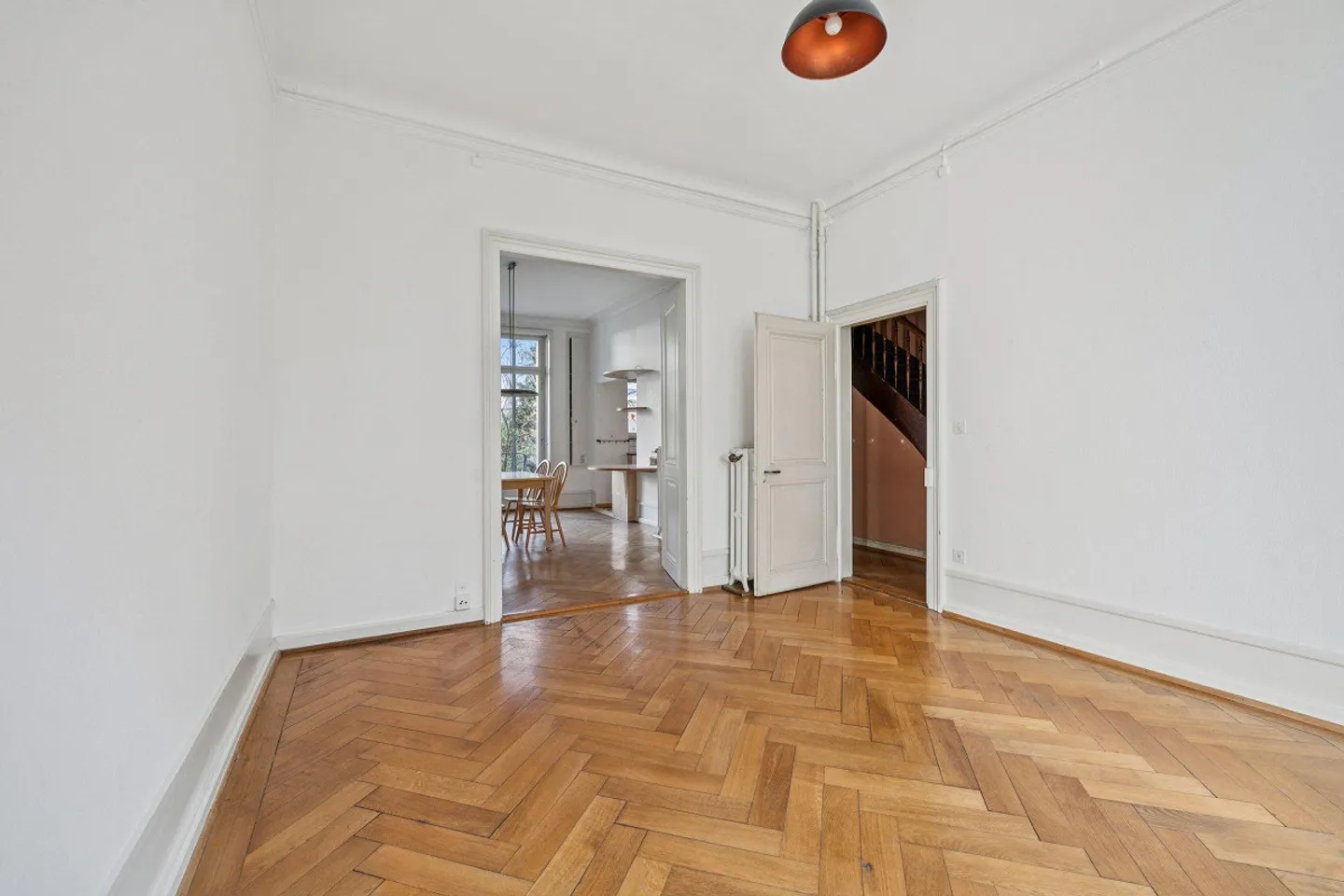 Gioiello storico con giardino idilliaco in posizione ambita lungo il Reno - Foto 3 di 14