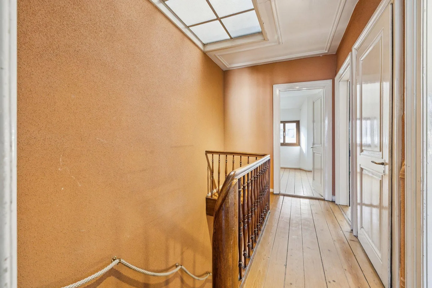 Gioiello storico con giardino idilliaco in posizione ambita lungo il Reno - Foto 8 di 14