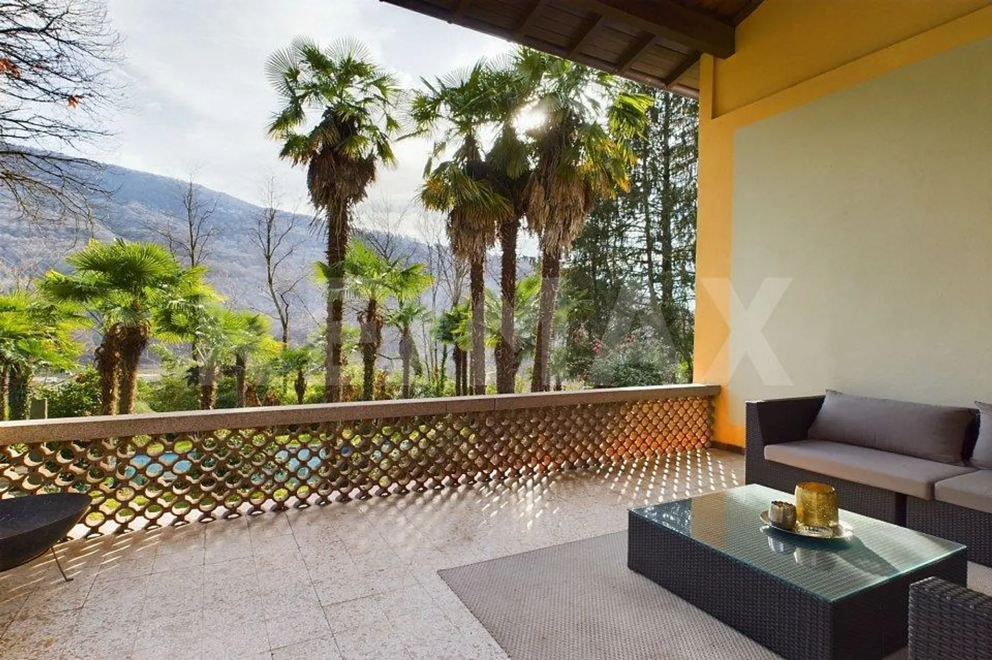 House with park, swimming pool, garden, garage and woods - Photo 9 of 13