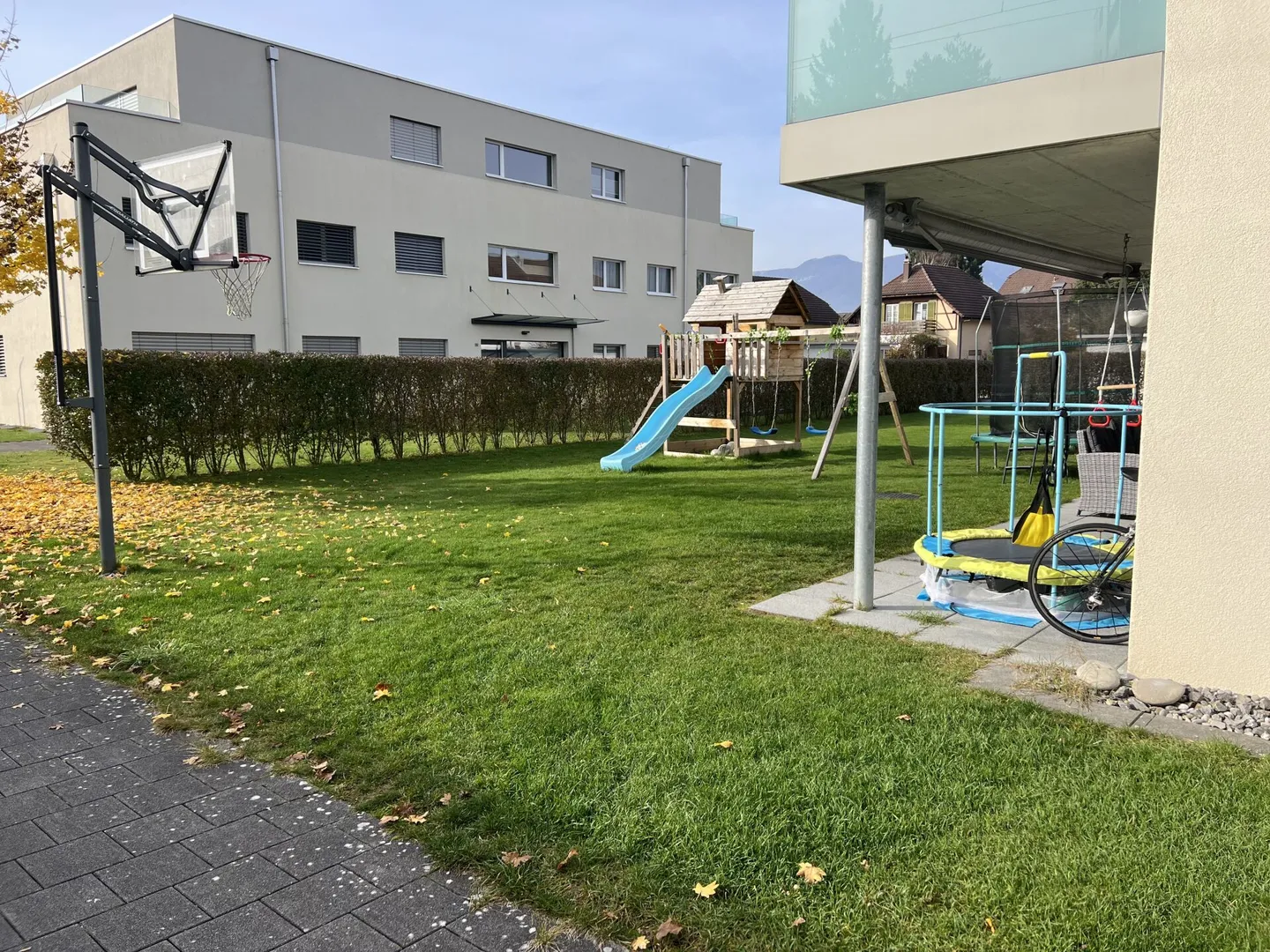 Beautiful Bright 4 1/2 Room Condominium - Photo 3 of 8