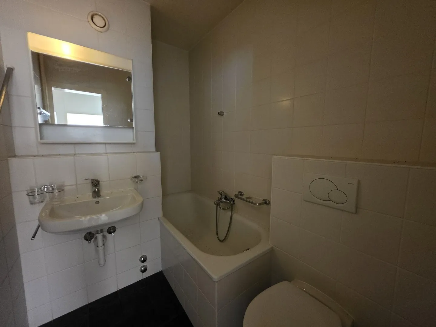 JOLI APPARTEMENT LUMINEUX - Photo 5 sur 7