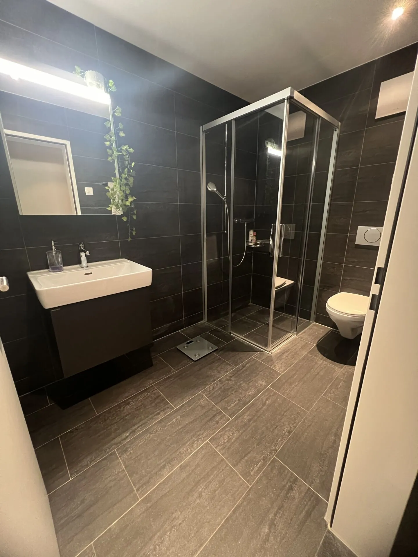 Beautiful Bright 4 1/2 Room Condominium - Photo 8 of 8