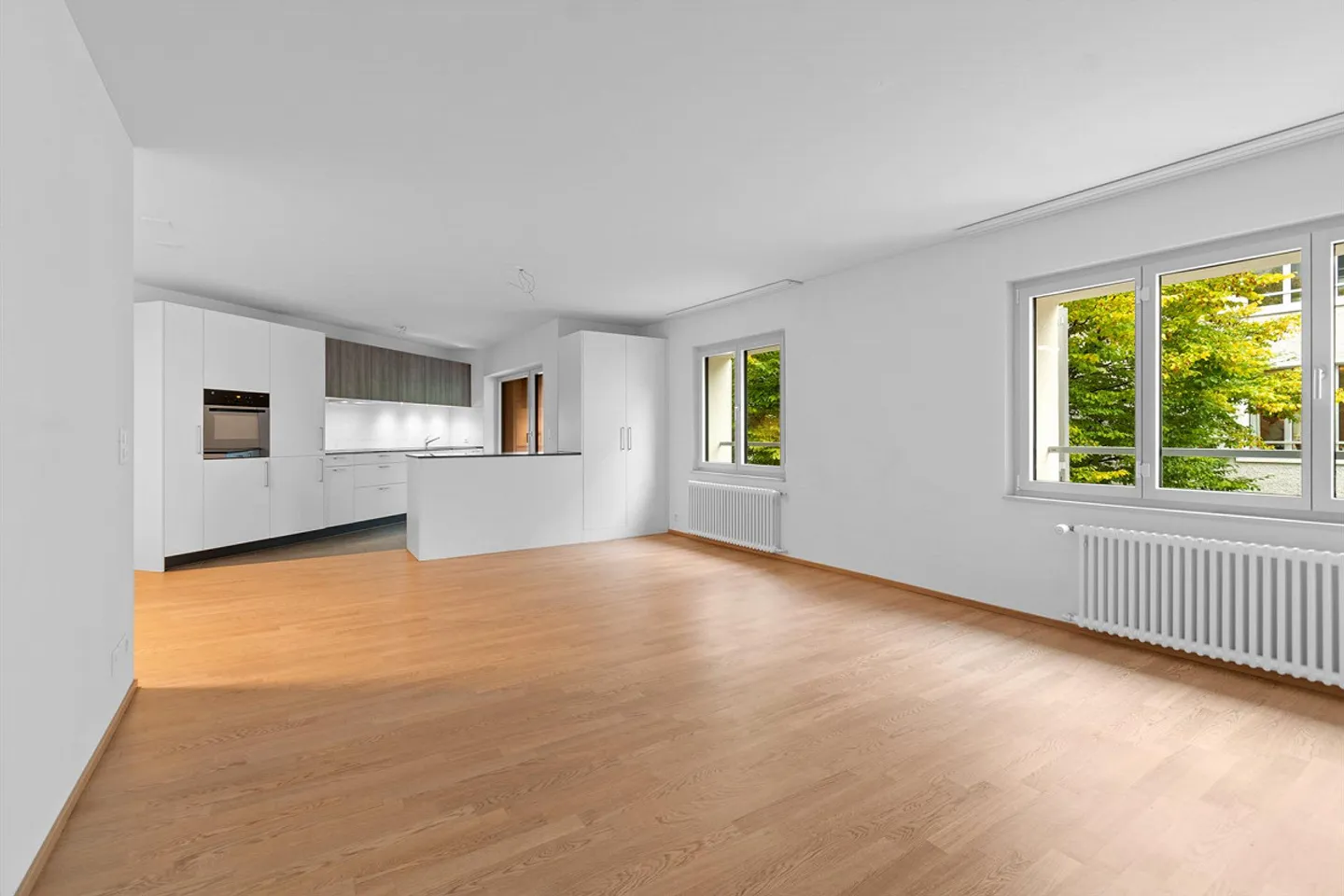 Moderno appartamento di 2,5 locali con balcone a Kriens in affitto - Foto 3 di 8