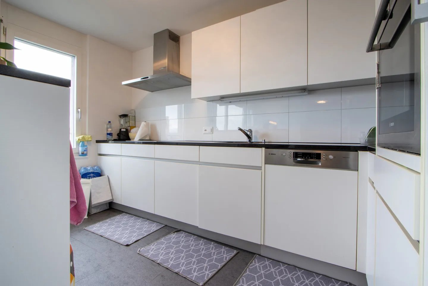 Komfortable 5.5-Zimmerwohnung an zentraler Lage - Foto 3 von 11