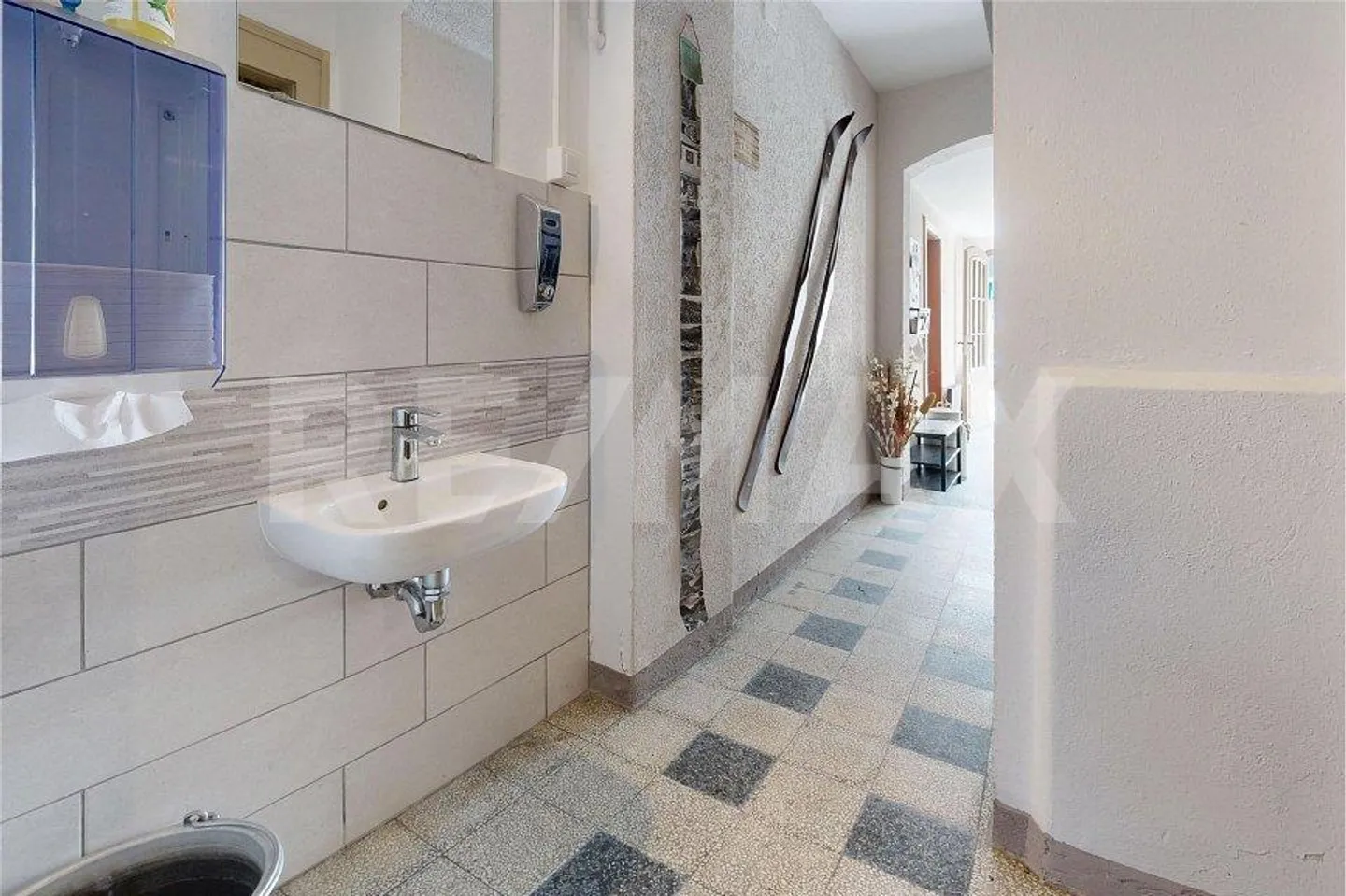 Casa con 3 appartamenti e tanto altro - Foto 6 di 13