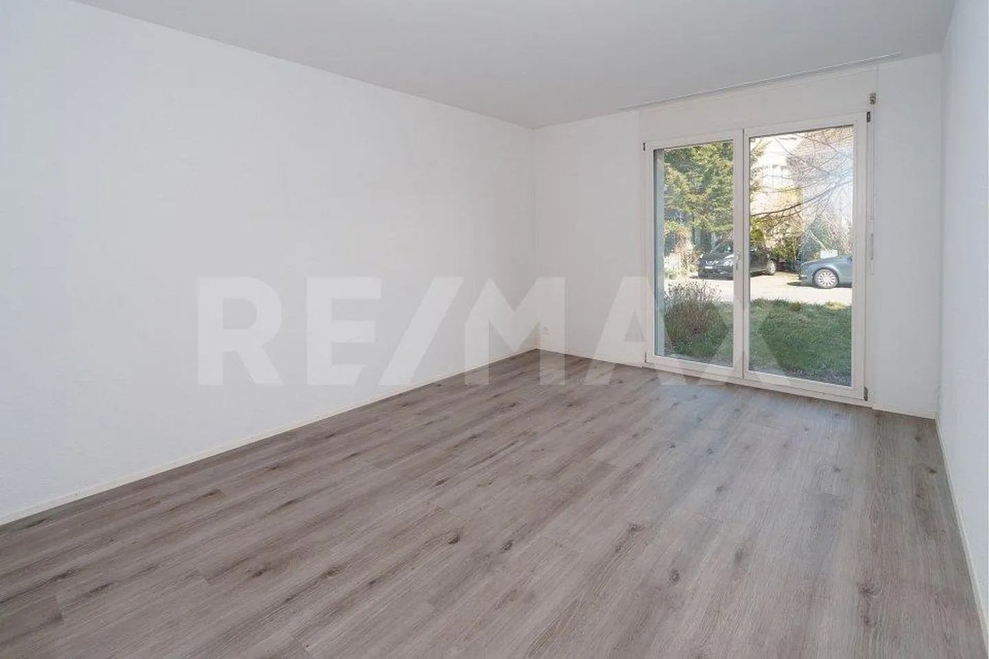 3½ Room Condominium in Preferred Residential Area - Photo 8 of 11