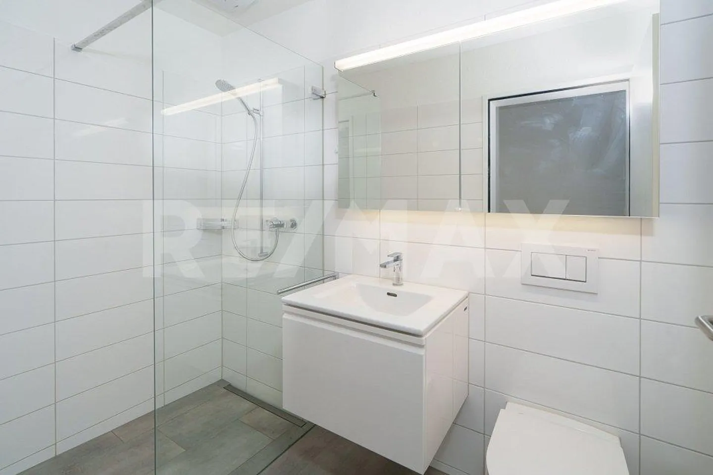 3½ Room Condominium in Preferred Residential Area - Photo 10 of 11