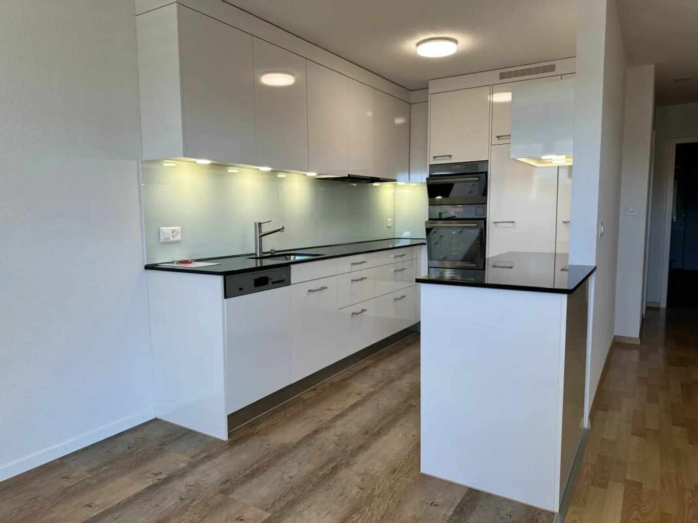 3½-Zimmer-Wohnung mit schöner Aus- und Weitsicht - Foto 3 di 11