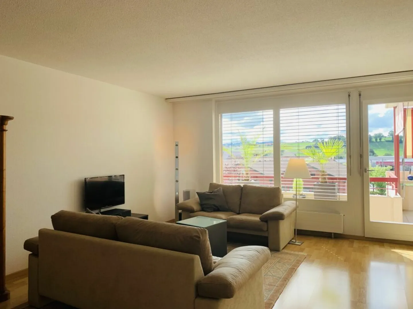 3½-Zimmer-Wohnung mit schöner Aus- und Weitsicht - Foto 7 di 11