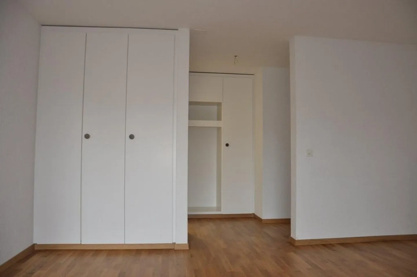 appartement moderne avec plan d'étage généreux - Photo 4 sur 7
