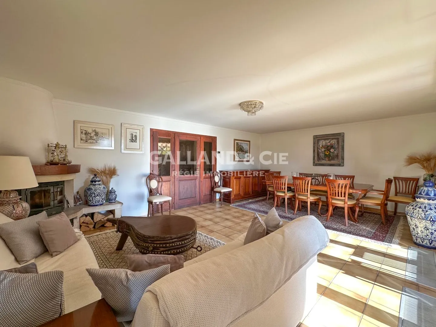 Spacious Family Villa in Morges - Photo 3 of 11