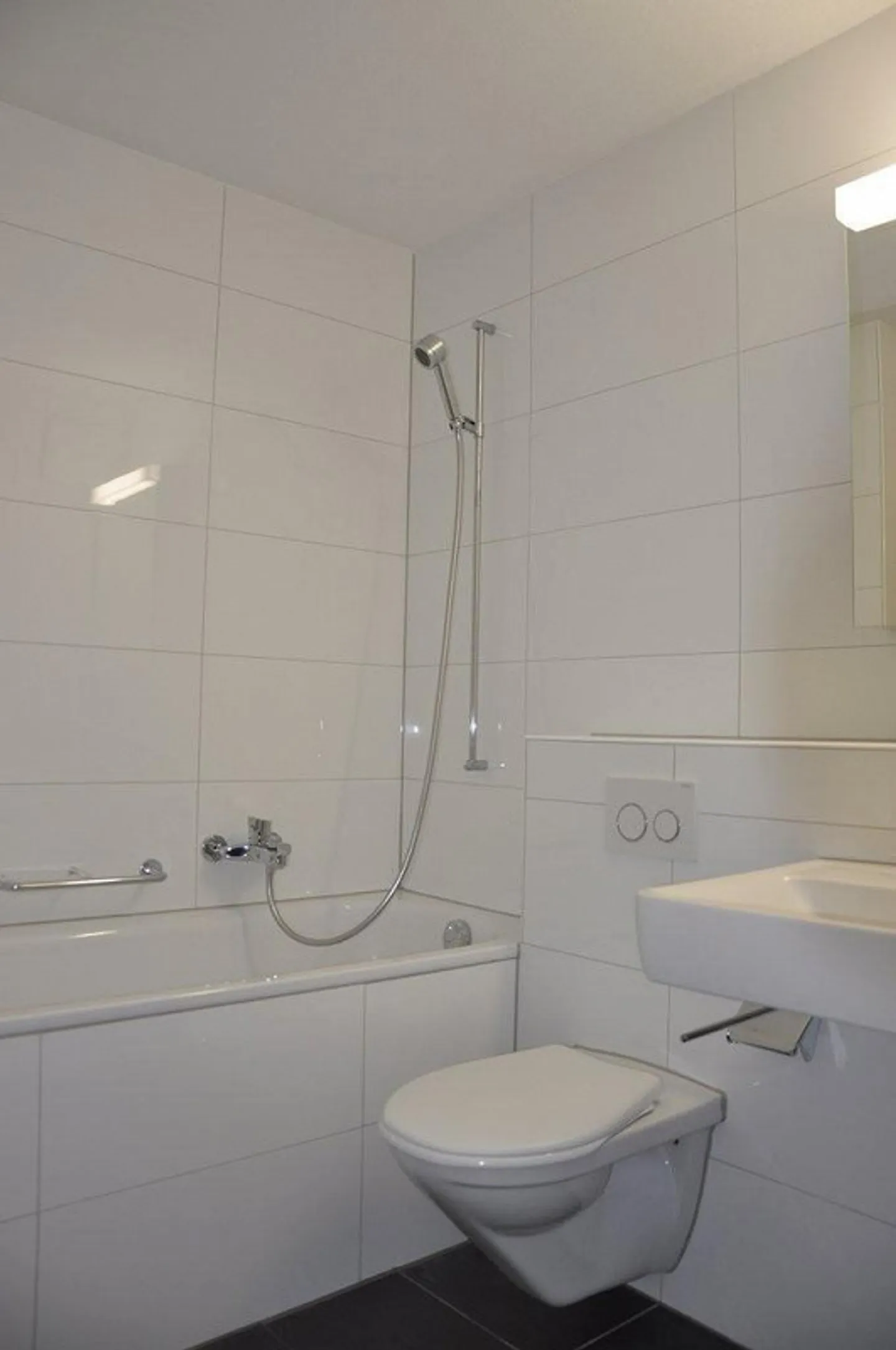 appartement moderne avec plan d'étage généreux - Photo 7 sur 7