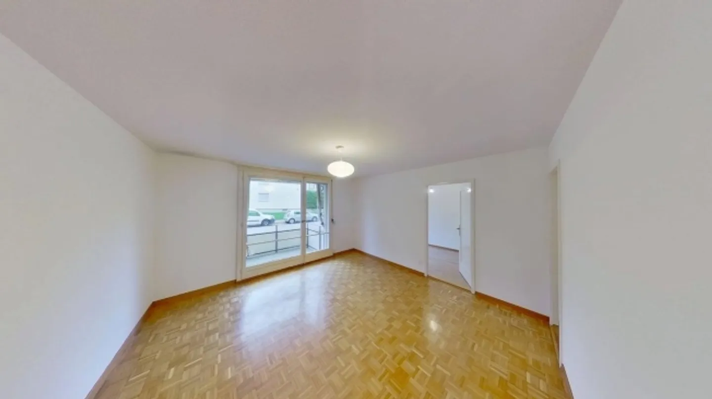 Charming 3-Room Apartment in Zurich Seebach  Fixed Term until 31.03.2026 - Photo 5 of 9