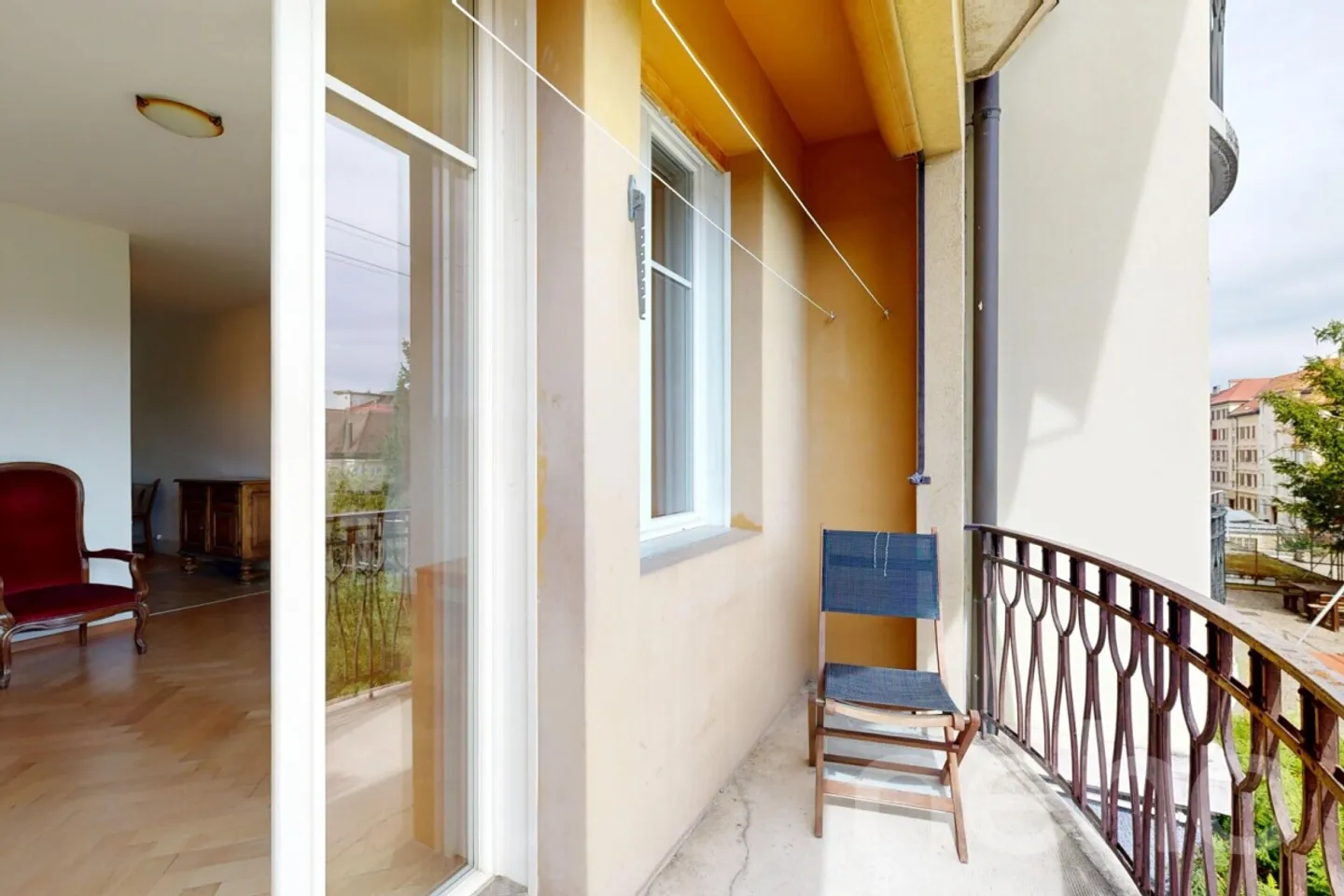Spazioso appartamento 2,5 locali con grande garage - Foto 10 di 12