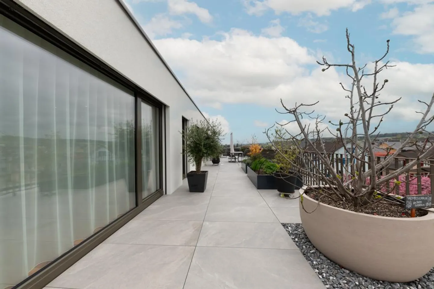 Attico di Classe – Terrazza Lifestyle con Vista Lago - Foto 4 di 21