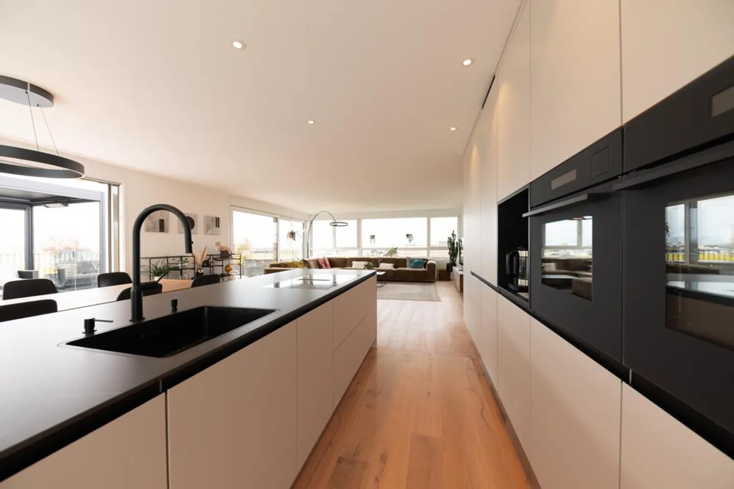 Attico di Classe – Terrazza Lifestyle con Vista Lago - Foto 9 di 21
