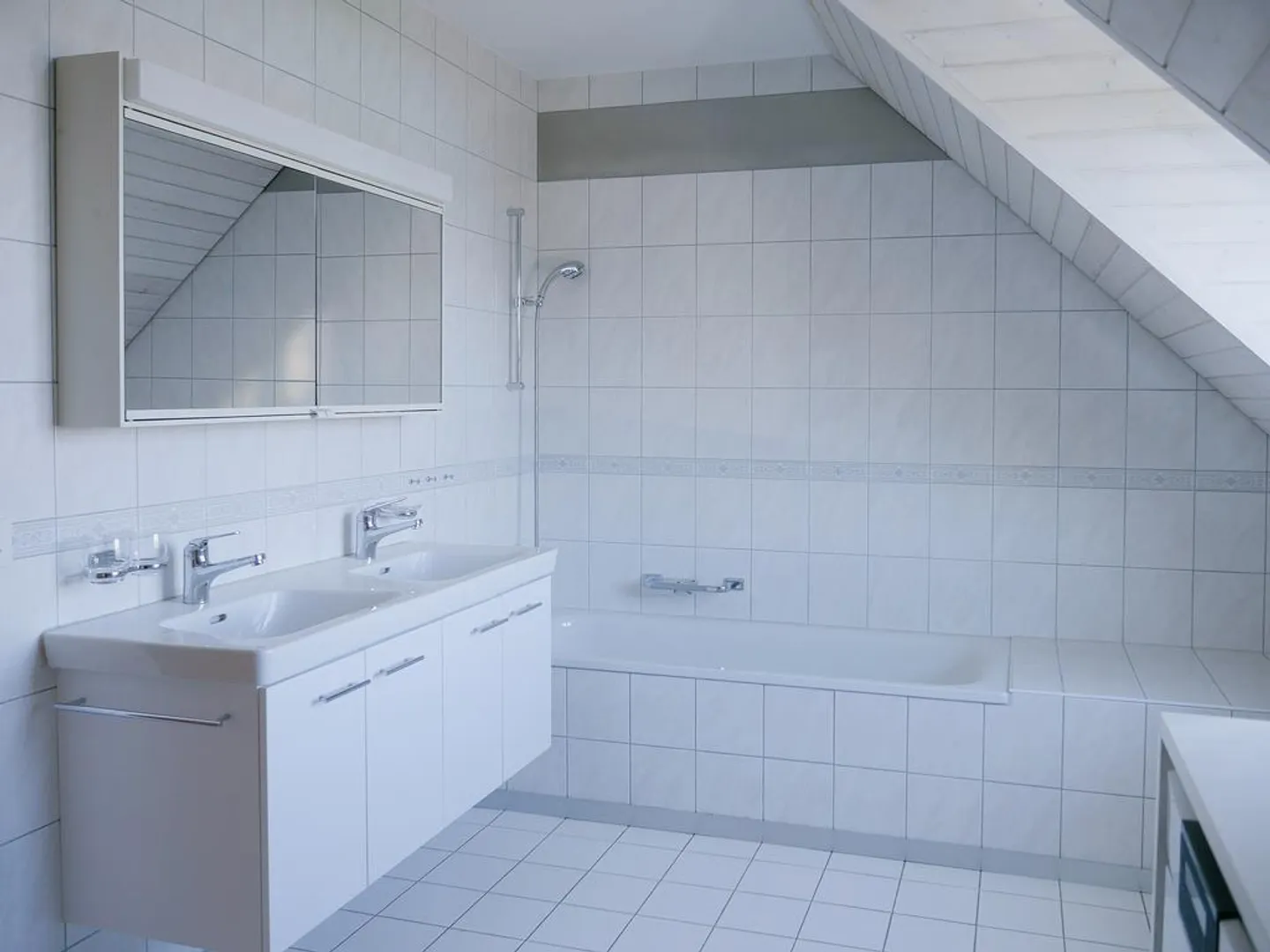 Attractive 4.5-room maisonette apartment - Photo 4 of 8