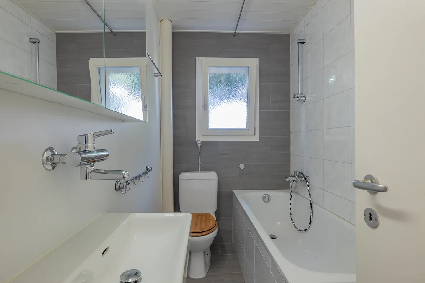 Wohnhaus mit zwei Wohnungen in Belp... - Foto 5 von 9