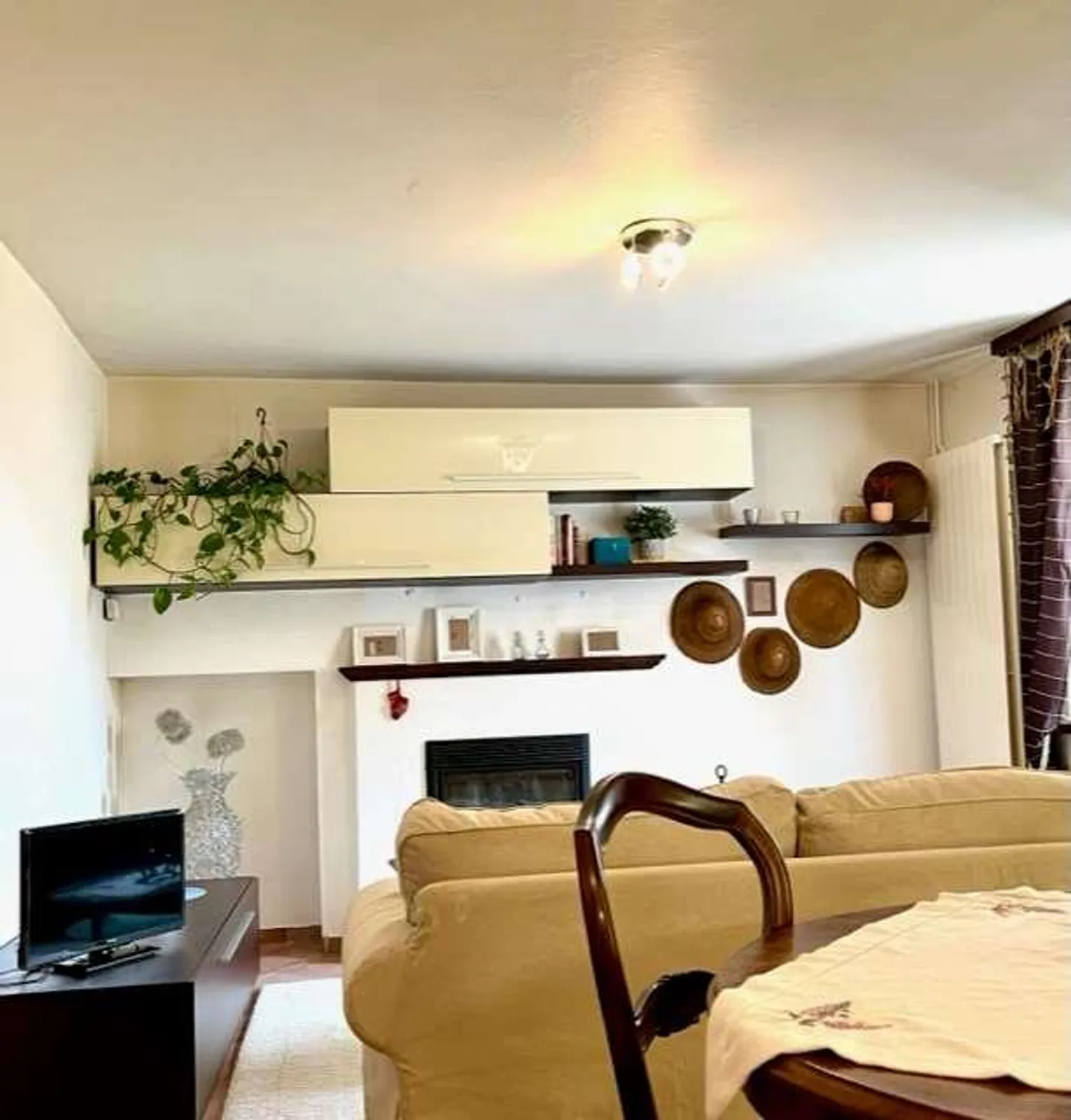 Bella casa ticinese con 2,5 stanze nel vecchio quartiere - Foto 9 di 13