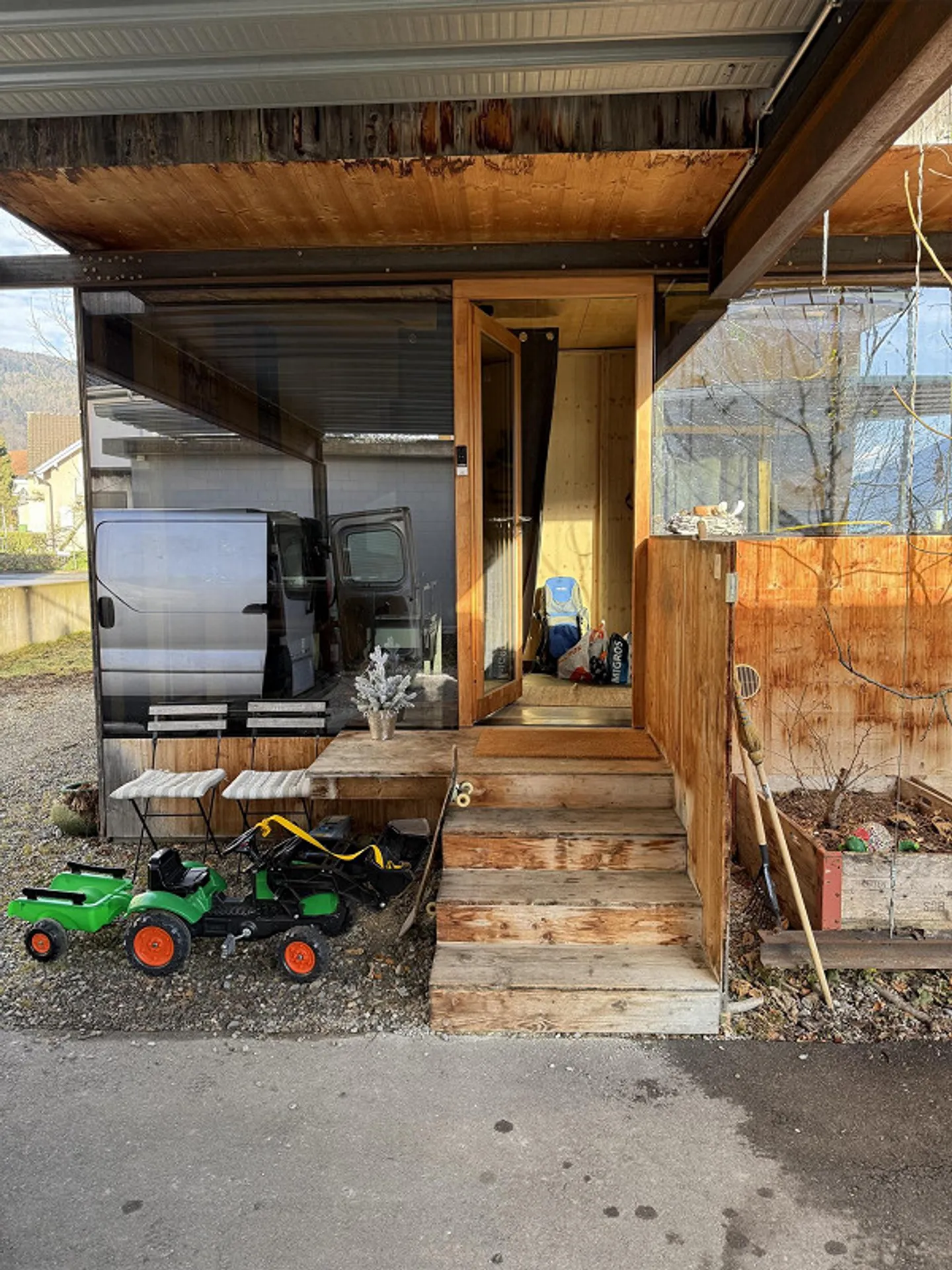 Detached End Row House - Photo 2 of 19