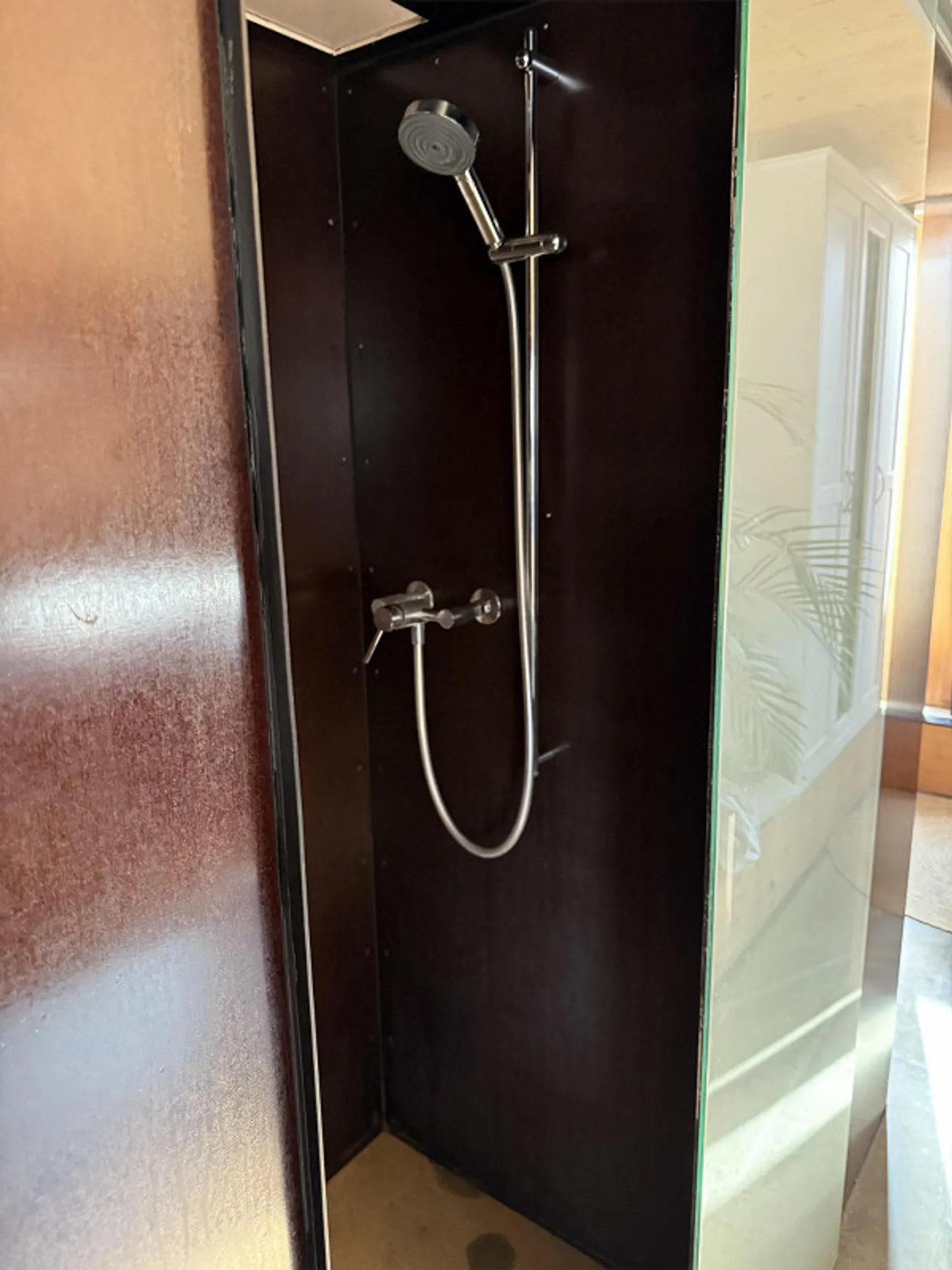 Detached End Row House - Photo 8 of 19