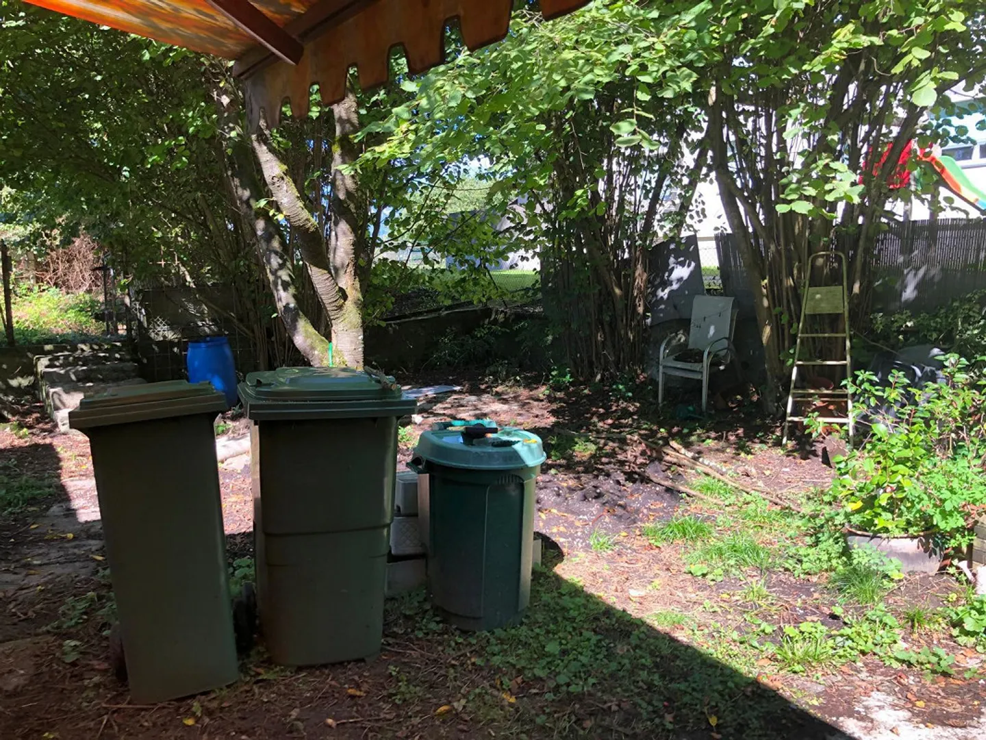 Jardin de 300 m2 avec maison de jardin à Orpund - Photo 9 sur 13