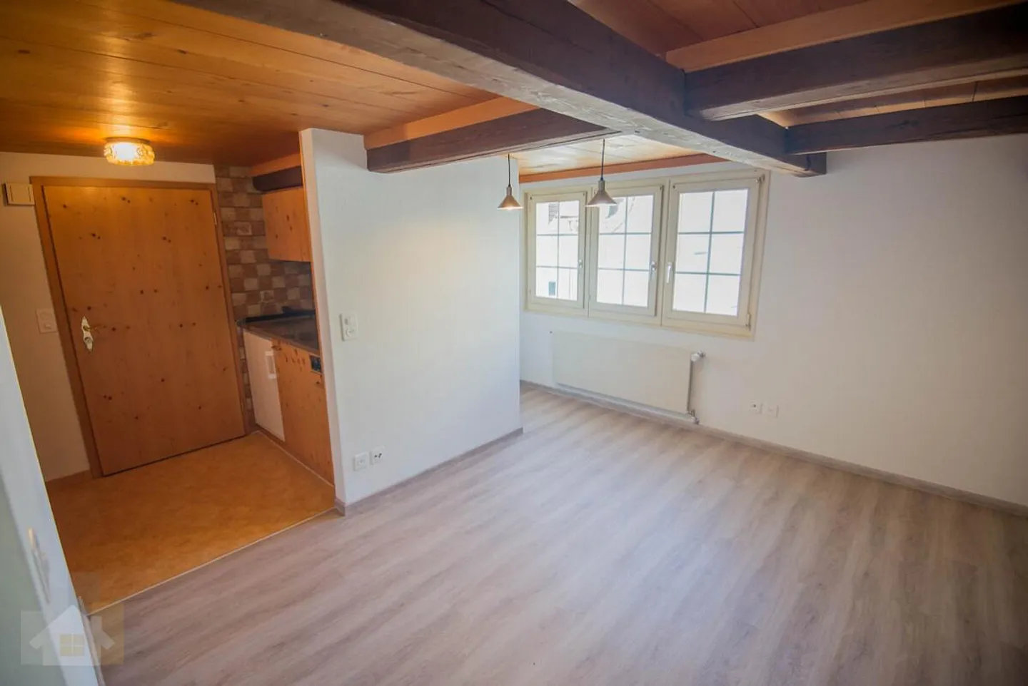 Bellissimo e conveniente appartamento di 1,5 stanze - Foto 3 di 7