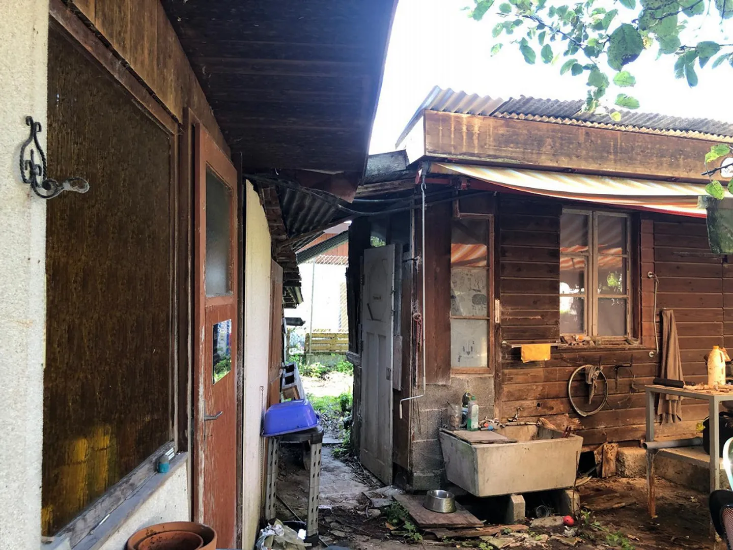 Jardin de 300 m2 avec maison de jardin à Orpund - Photo 3 sur 13