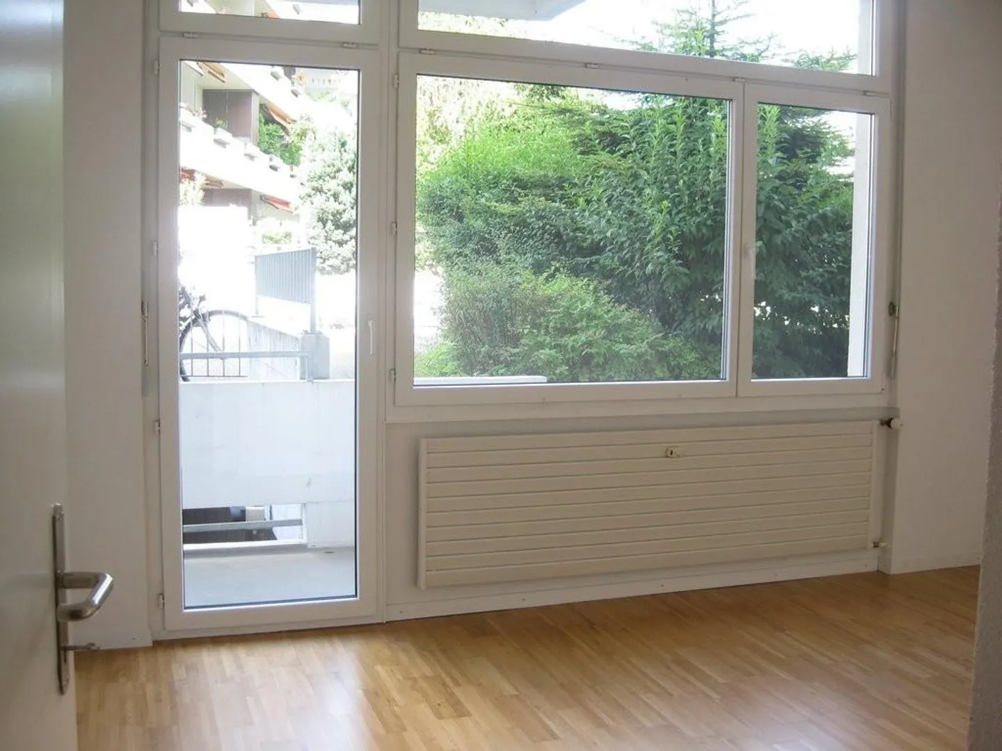 APPARTEMENT 3.5 PIÈCES CENTRAL À LÄNGGASSE - Photo 5 sur 10