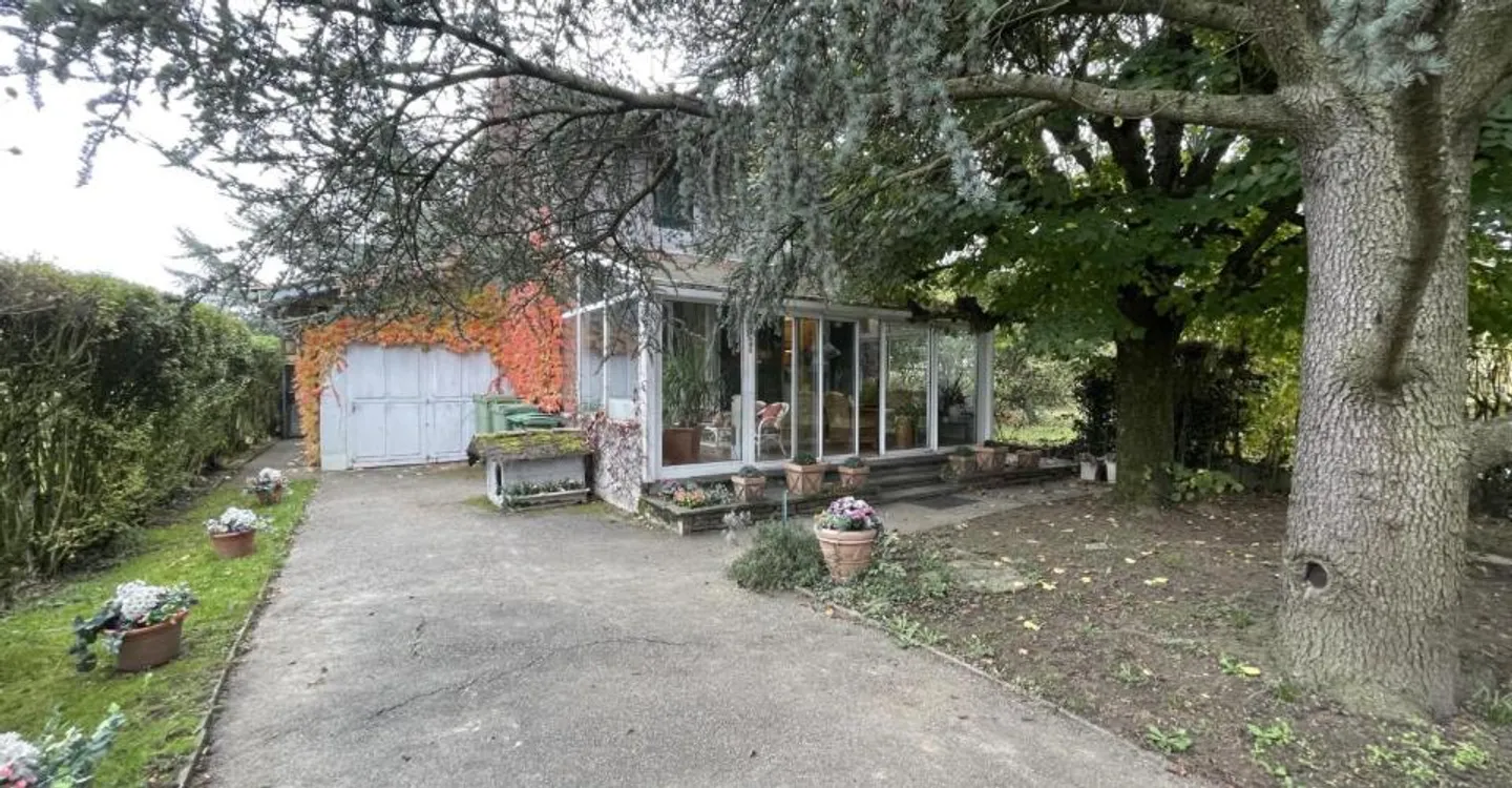 Opportunité de rénovation sur 5446m² - Photo 2 sur 9