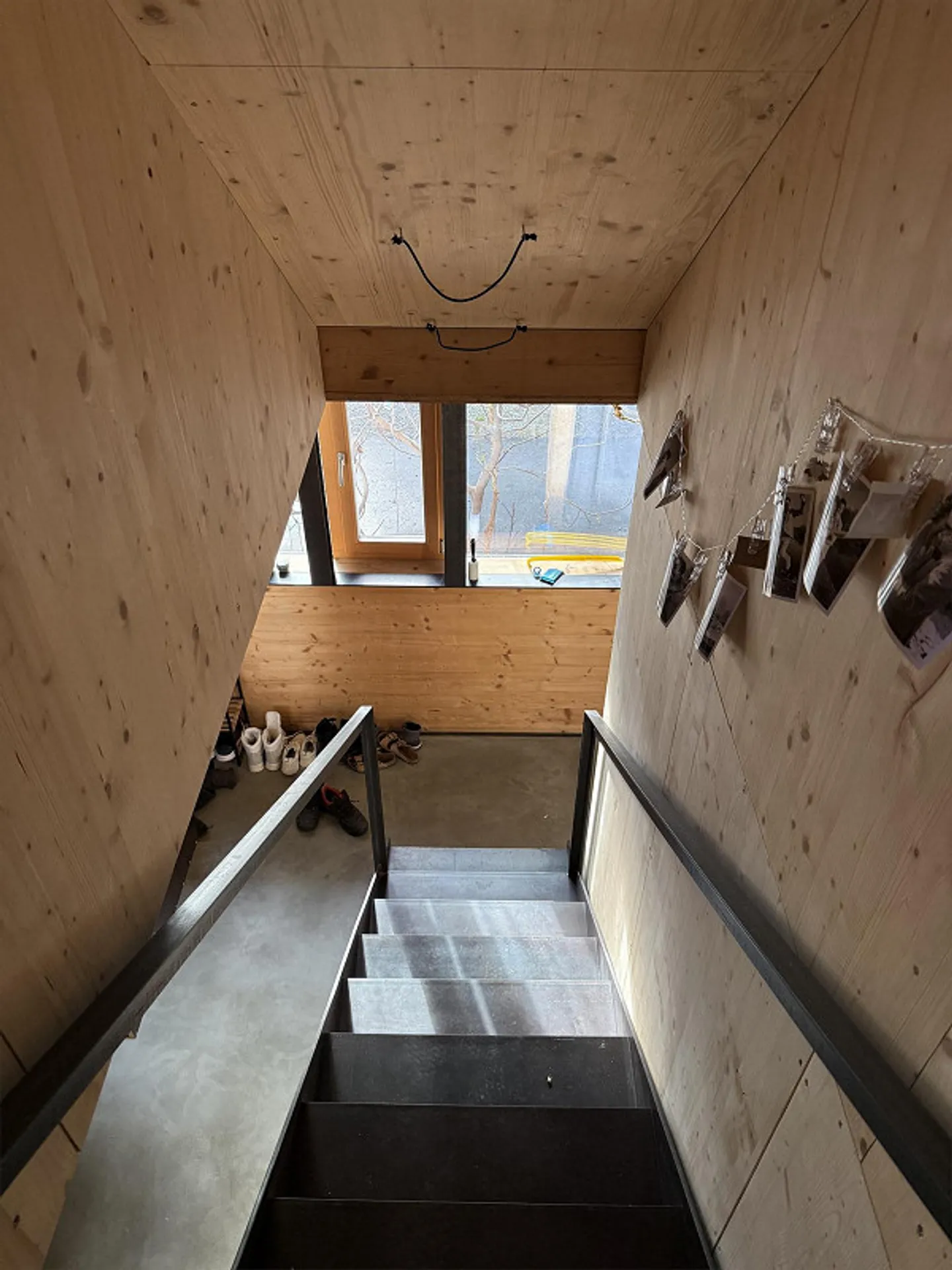 Detached End Row House - Photo 15 of 19